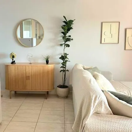 Palmyra Seaview At 바바티